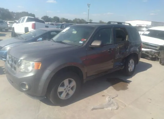 Photo 1 VIN: 1FMCU0DG8AKC67977 - FORD ESCAPE 