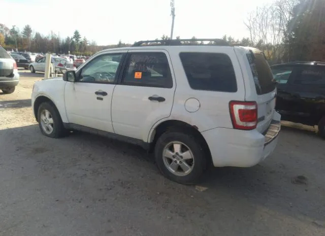 Photo 2 VIN: 1FMCU0DG8AKC78817 - FORD ESCAPE 