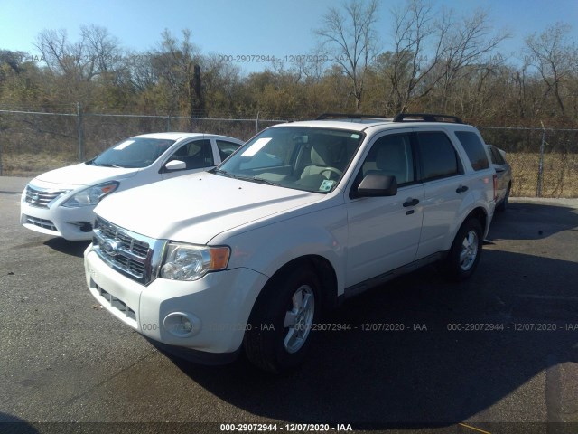 Photo 1 VIN: 1FMCU0DG8AKC99909 - FORD ESCAPE 