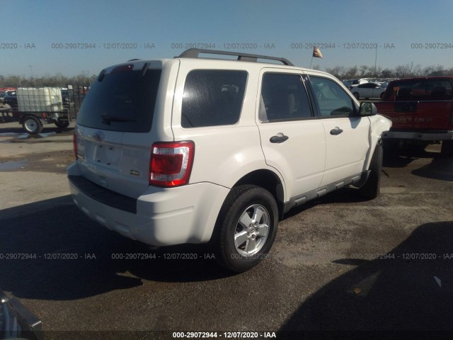 Photo 3 VIN: 1FMCU0DG8AKC99909 - FORD ESCAPE 