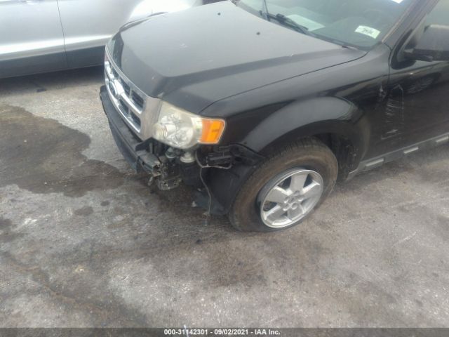 Photo 5 VIN: 1FMCU0DG8AKD26994 - FORD ESCAPE 