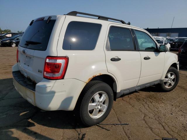 Photo 2 VIN: 1FMCU0DG8BKA97606 - FORD ESCAPE XLT 