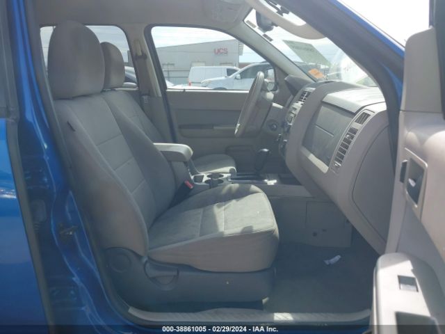 Photo 4 VIN: 1FMCU0DG8BKB43421 - FORD ESCAPE 