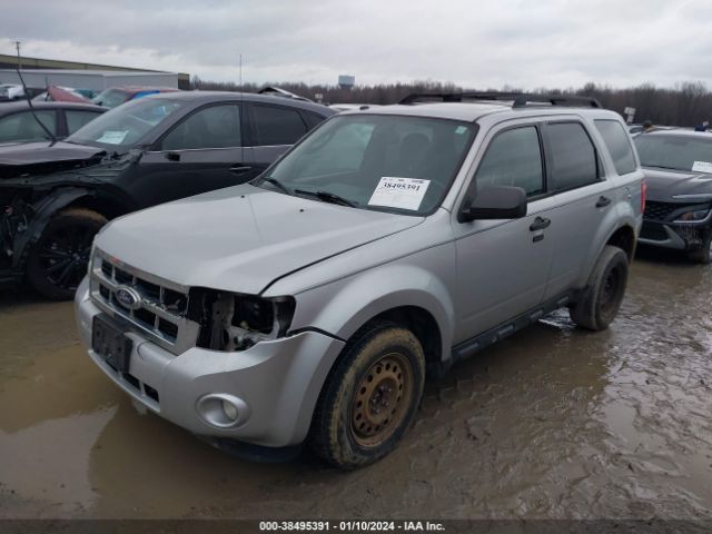 Photo 1 VIN: 1FMCU0DG8CKA27606 - FORD ESCAPE 