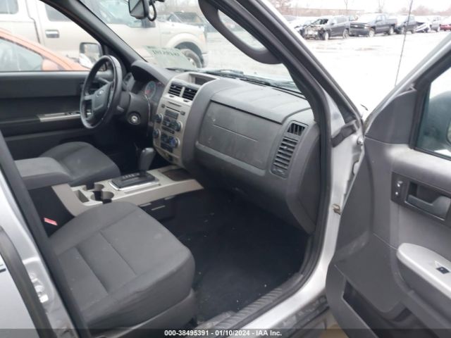 Photo 4 VIN: 1FMCU0DG8CKA27606 - FORD ESCAPE 