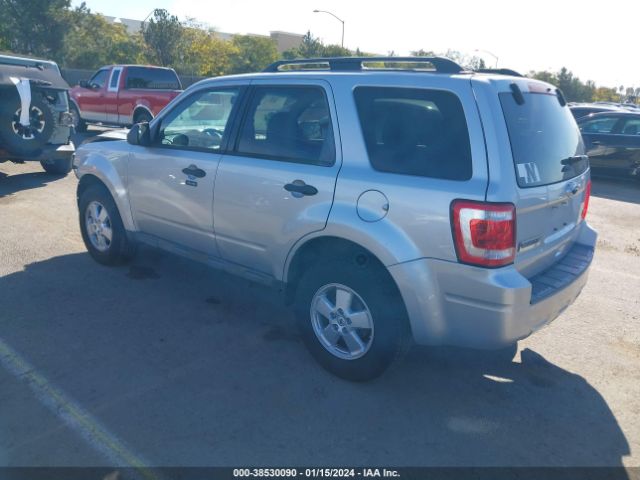 Photo 2 VIN: 1FMCU0DG8CKB66778 - FORD ESCAPE 