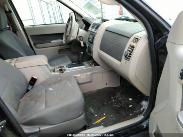 Photo 4 VIN: 1FMCU0DG9AKA10889 - FORD ESCAPE 