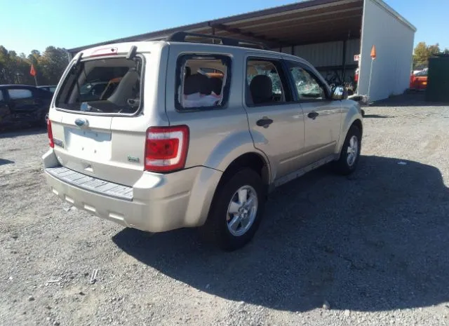 Photo 3 VIN: 1FMCU0DG9AKA41852 - FORD ESCAPE 