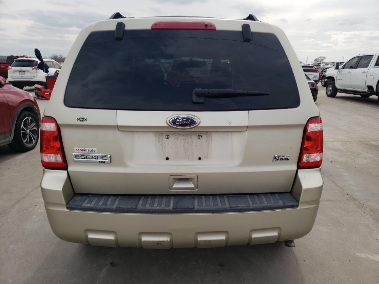 Photo 5 VIN: 1FMCU0DG9AKC07710 - FORD ESCAPE 