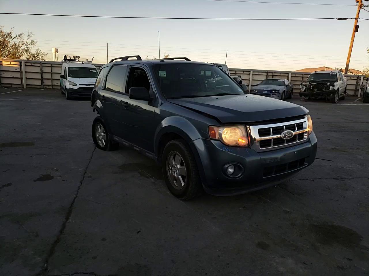 Photo 10 VIN: 1FMCU0DG9AKD26230 - FORD ESCAPE XLT 