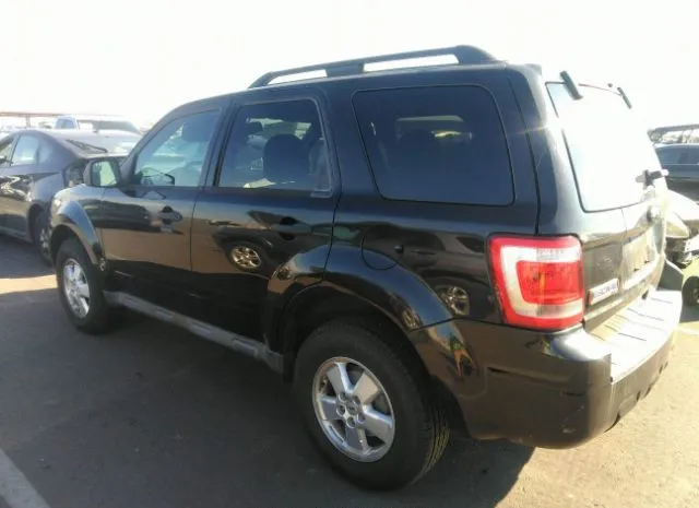 Photo 2 VIN: 1FMCU0DG9BKA75520 - FORD ESCAPE 