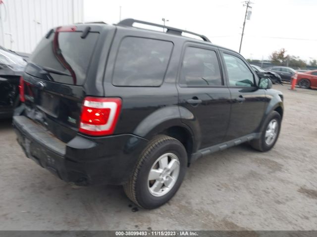 Photo 3 VIN: 1FMCU0DG9BKB78226 - FORD ESCAPE 