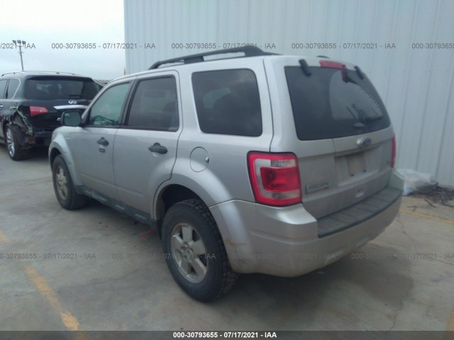 Photo 2 VIN: 1FMCU0DG9CKA84512 - FORD ESCAPE 