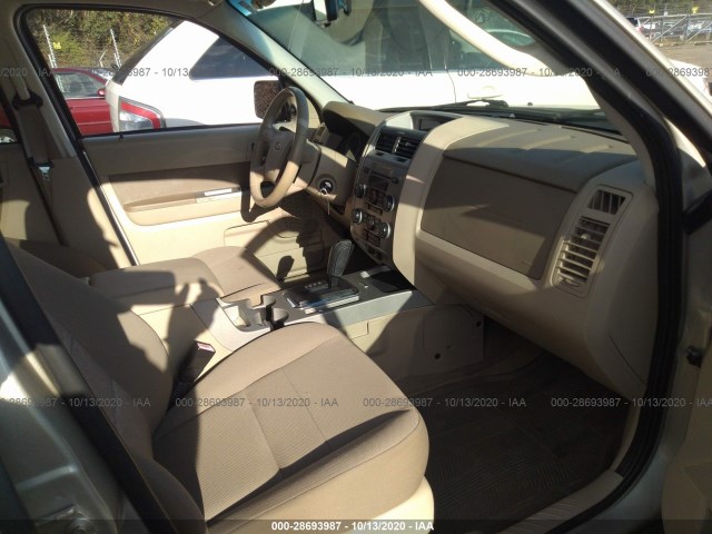 Photo 4 VIN: 1FMCU0DGXAKA12635 - FORD ESCAPE 