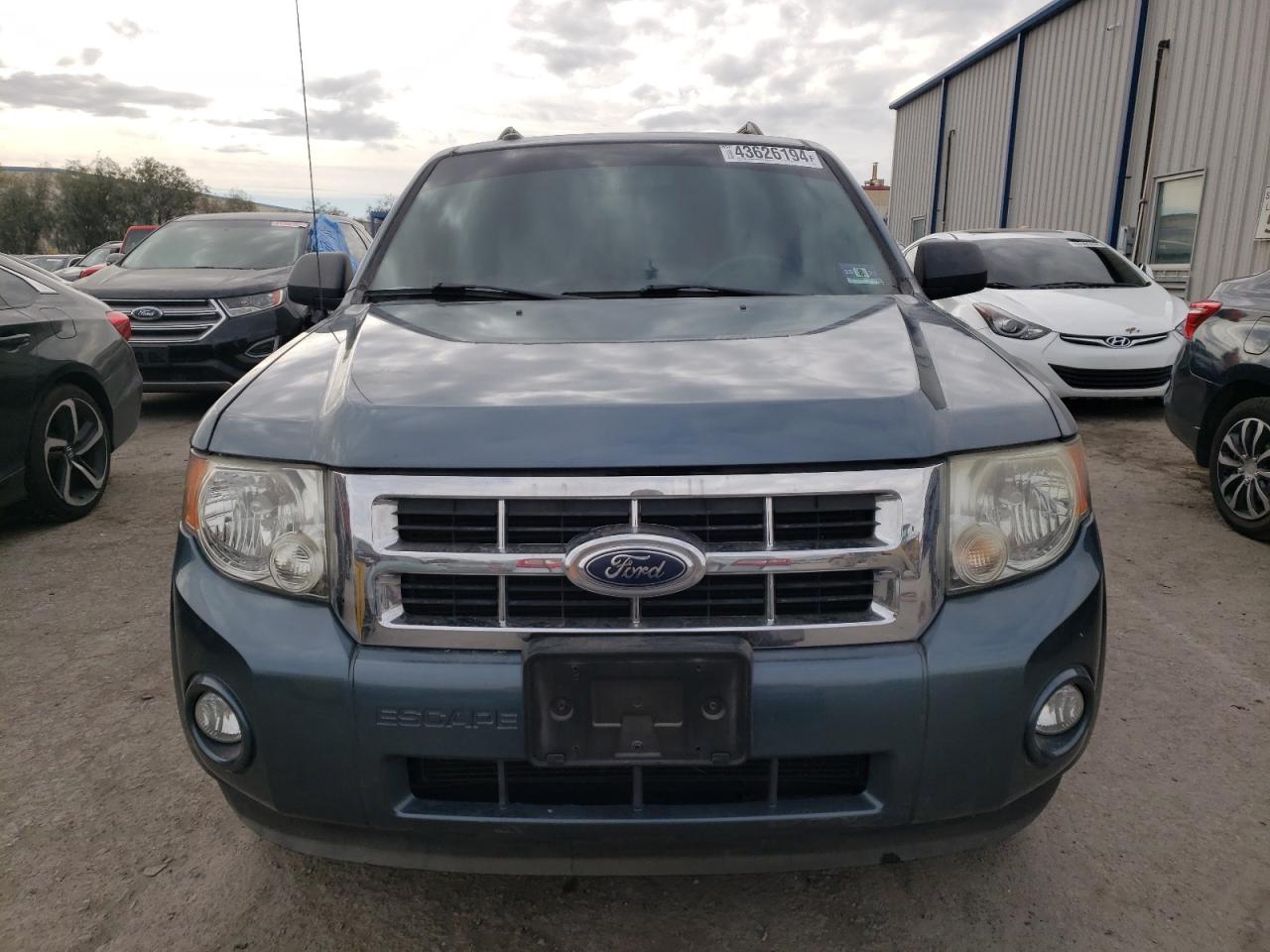 Photo 4 VIN: 1FMCU0DGXAKD16208 - FORD ESCAPE 