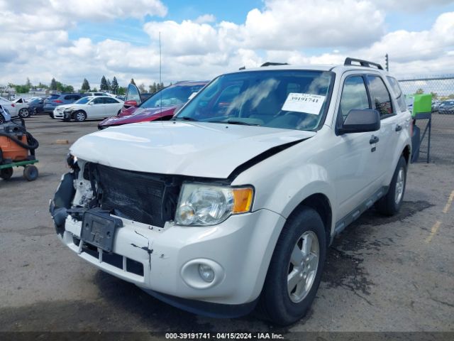 Photo 1 VIN: 1FMCU0DGXCKA58792 - FORD ESCAPE 