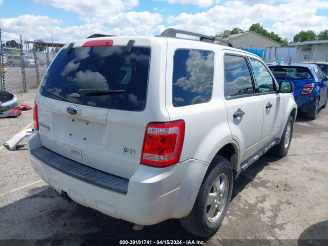 Photo 3 VIN: 1FMCU0DGXCKA58792 - FORD ESCAPE 