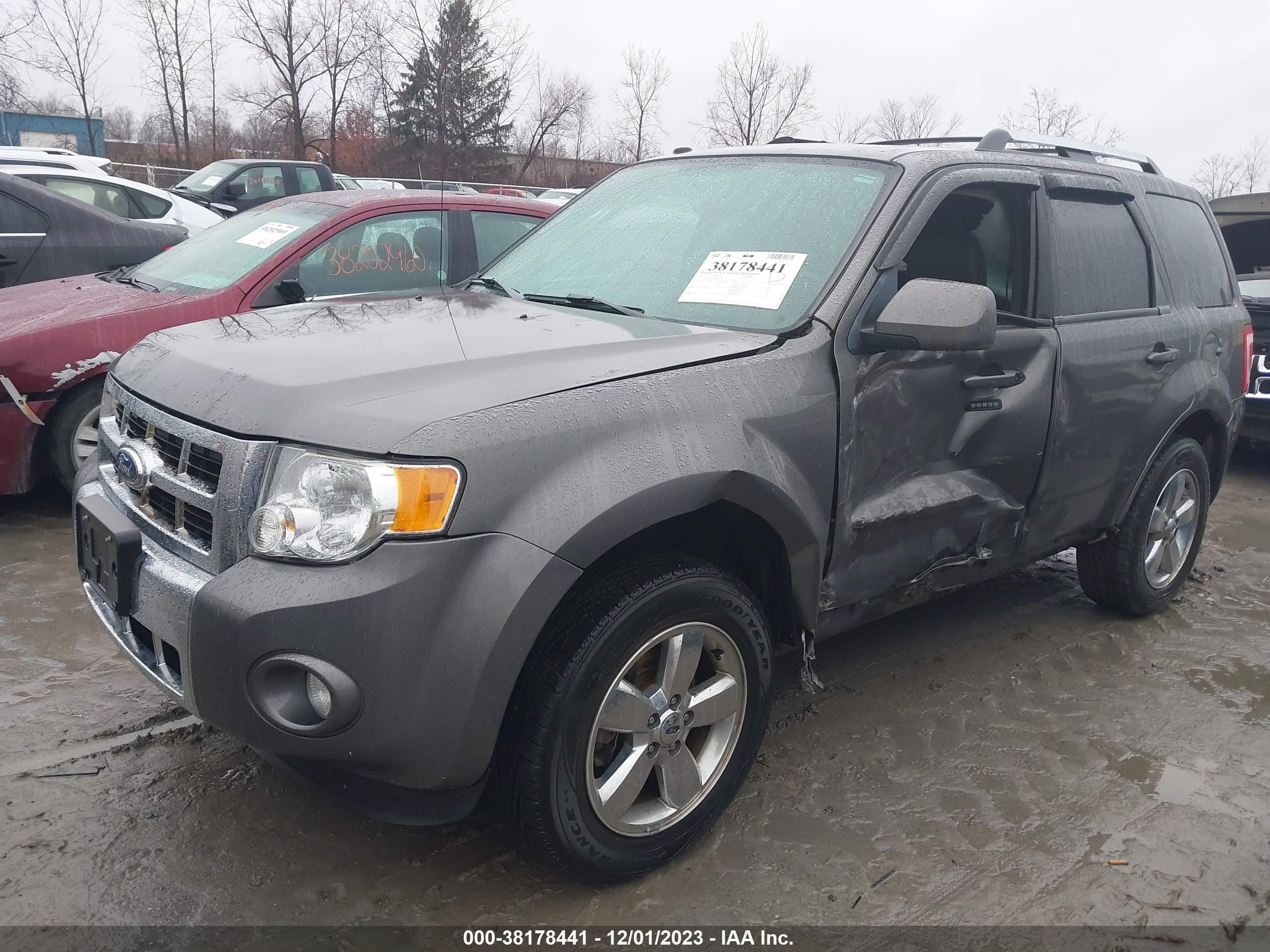 Photo 1 VIN: 1FMCU0E70CKB17315 - FORD ESCAPE 