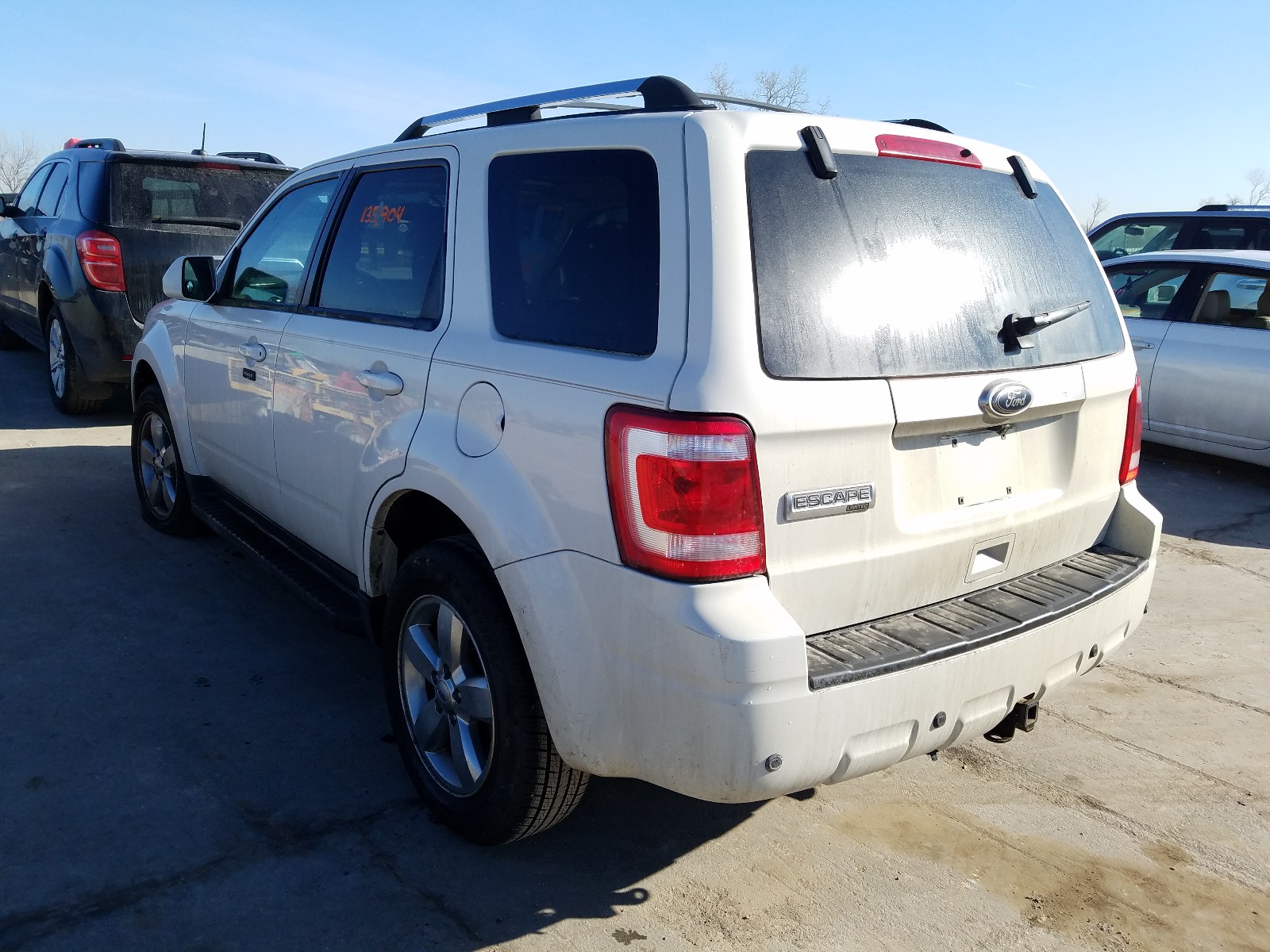 Photo 2 VIN: 1FMCU0E72AKA05516 - FORD ESCAPE 