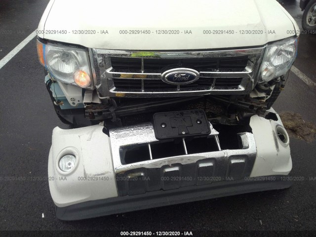 Photo 5 VIN: 1FMCU0E76CKB90026 - FORD ESCAPE 