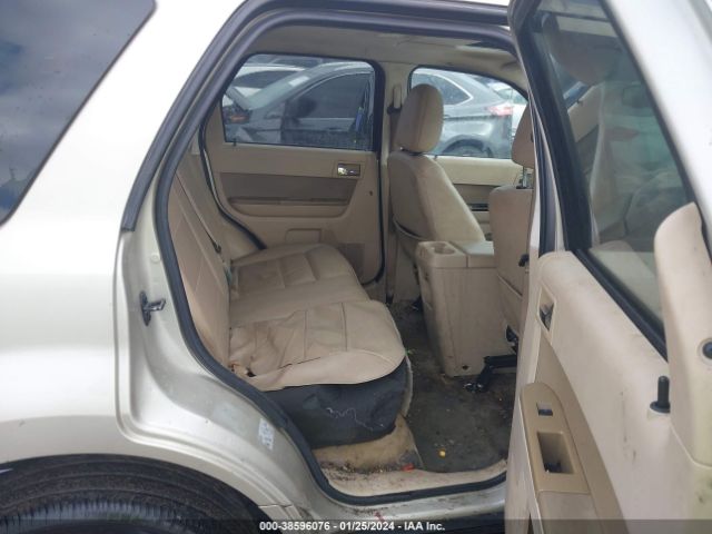 Photo 7 VIN: 1FMCU0EG0BKC17431 - FORD ESCAPE 