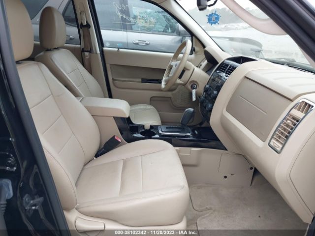 Photo 4 VIN: 1FMCU0EG1CKA15649 - FORD ESCAPE 