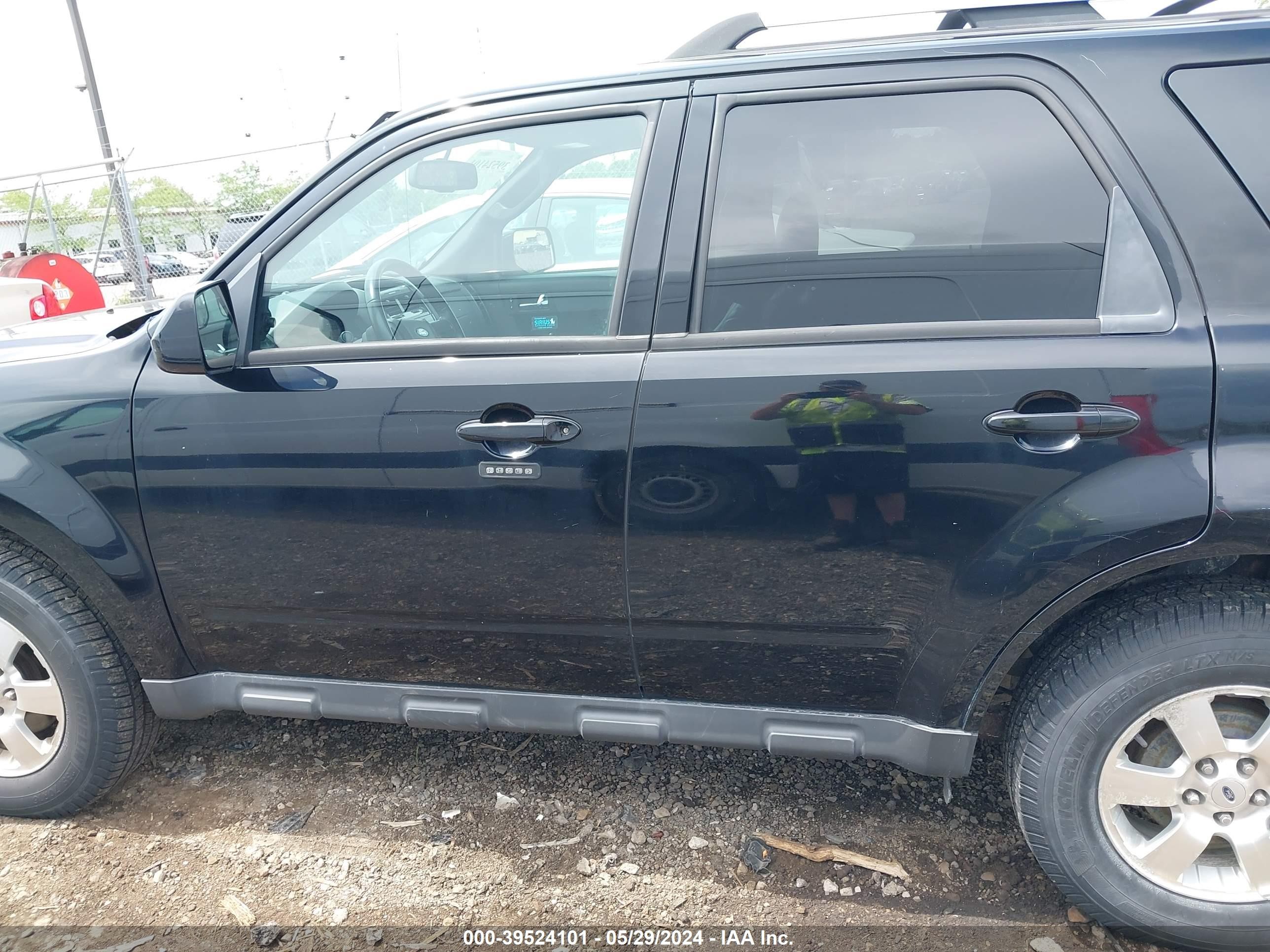 Photo 11 VIN: 1FMCU0EG1CKC16922 - FORD ESCAPE 