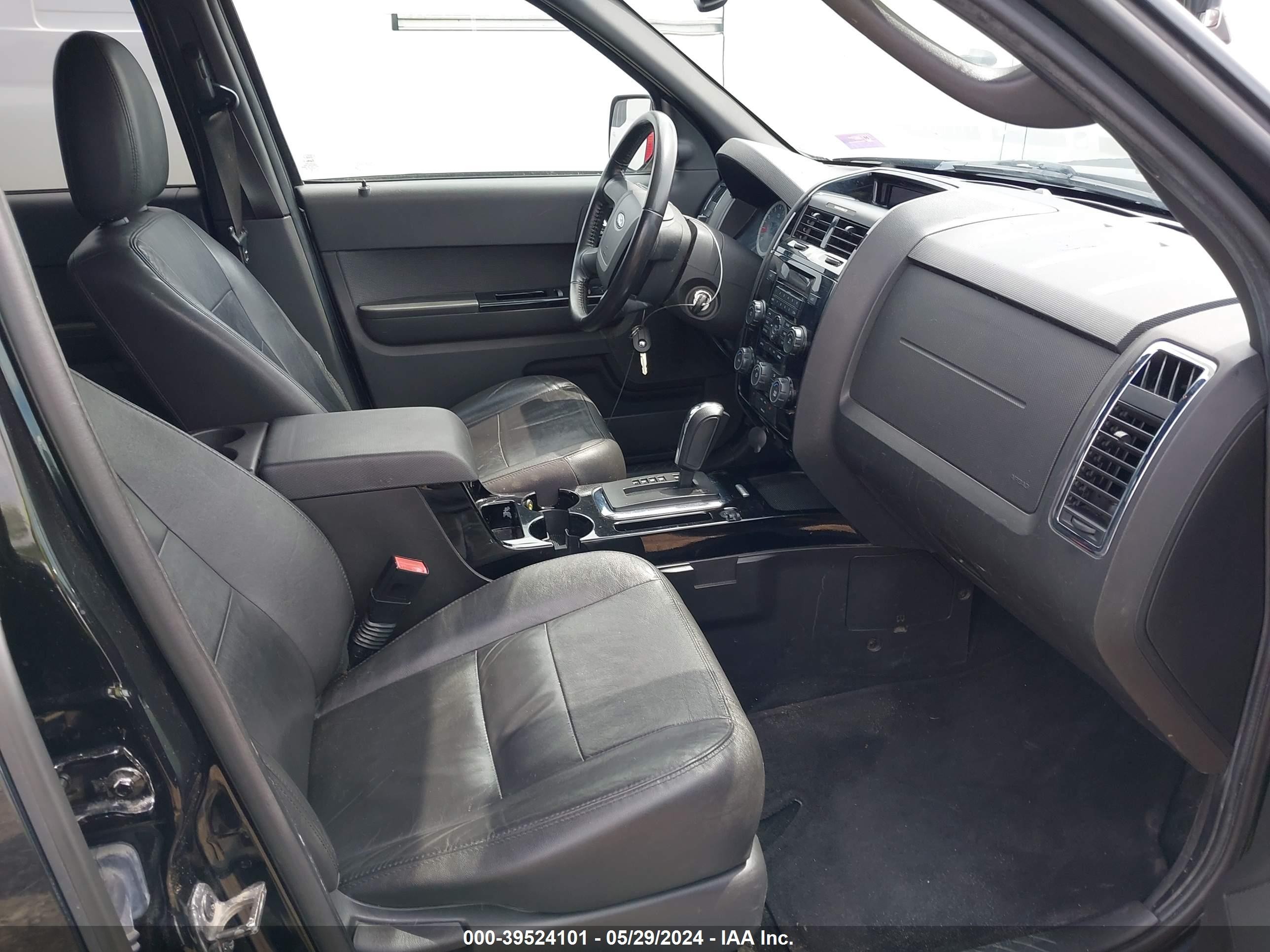 Photo 4 VIN: 1FMCU0EG1CKC16922 - FORD ESCAPE 