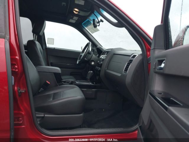 Photo 4 VIN: 1FMCU0EG2CKC85778 - FORD ESCAPE 