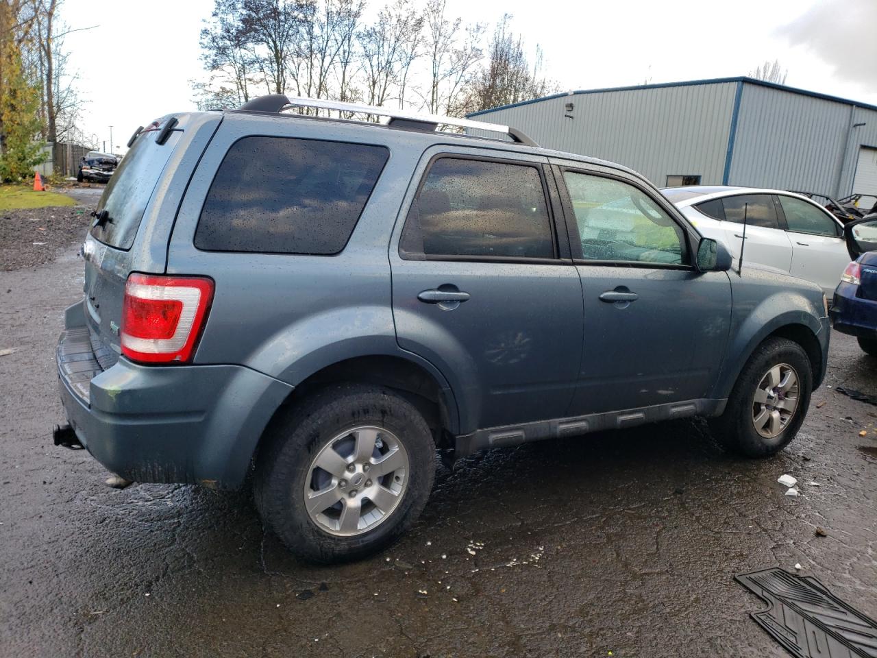 Photo 2 VIN: 1FMCU0EG3AKD13133 - FORD ESCAPE 