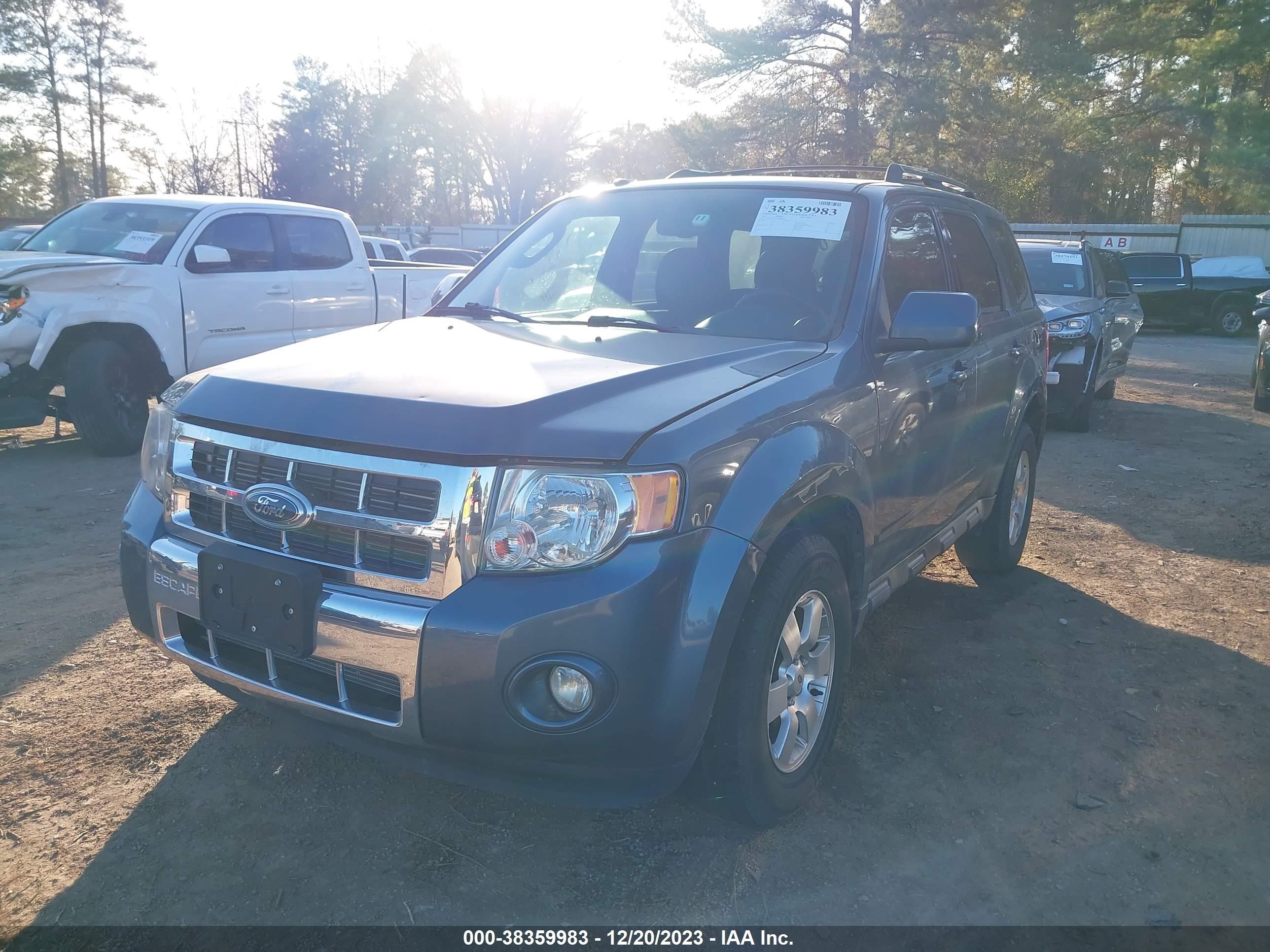 Photo 1 VIN: 1FMCU0EG4CKB65495 - FORD ESCAPE 