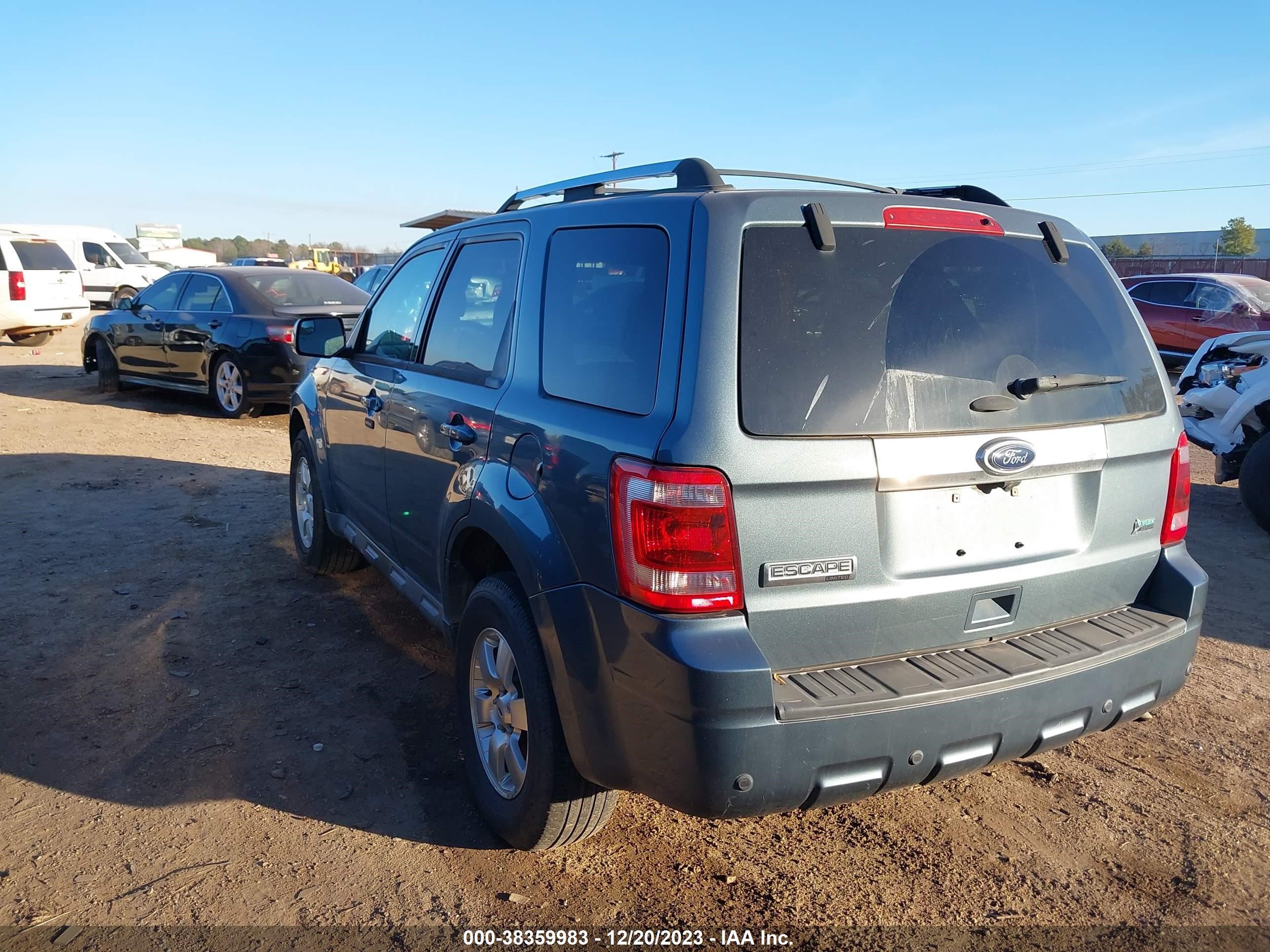 Photo 2 VIN: 1FMCU0EG4CKB65495 - FORD ESCAPE 