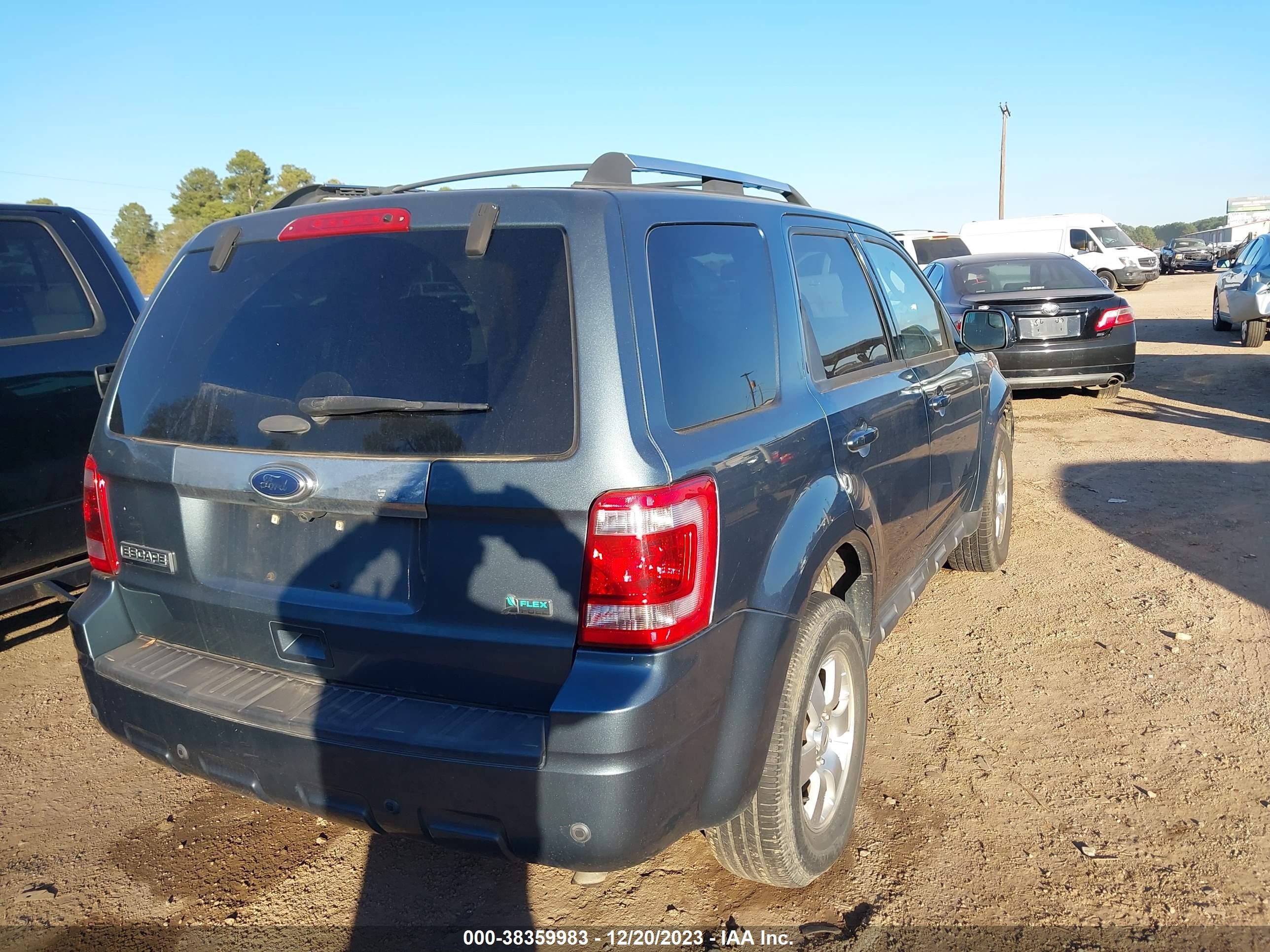 Photo 3 VIN: 1FMCU0EG4CKB65495 - FORD ESCAPE 