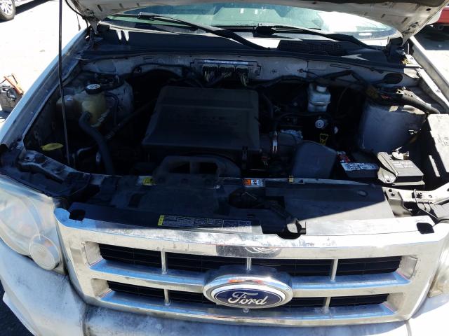 Photo 6 VIN: 1FMCU0EG5AKC14295 - FORD ESCAPE LIM 