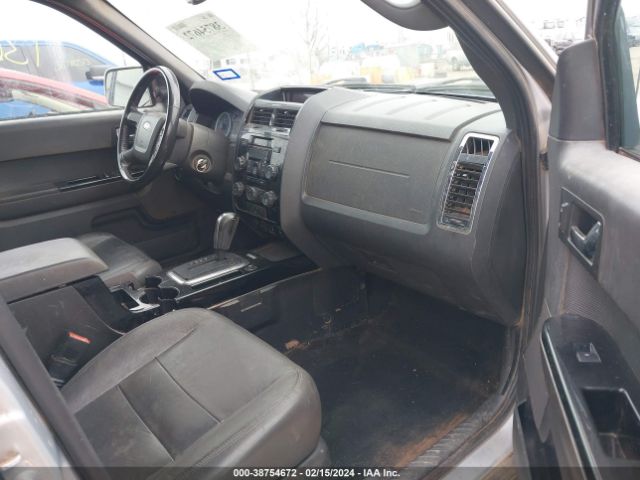 Photo 4 VIN: 1FMCU0EG7BKC70496 - FORD ESCAPE 