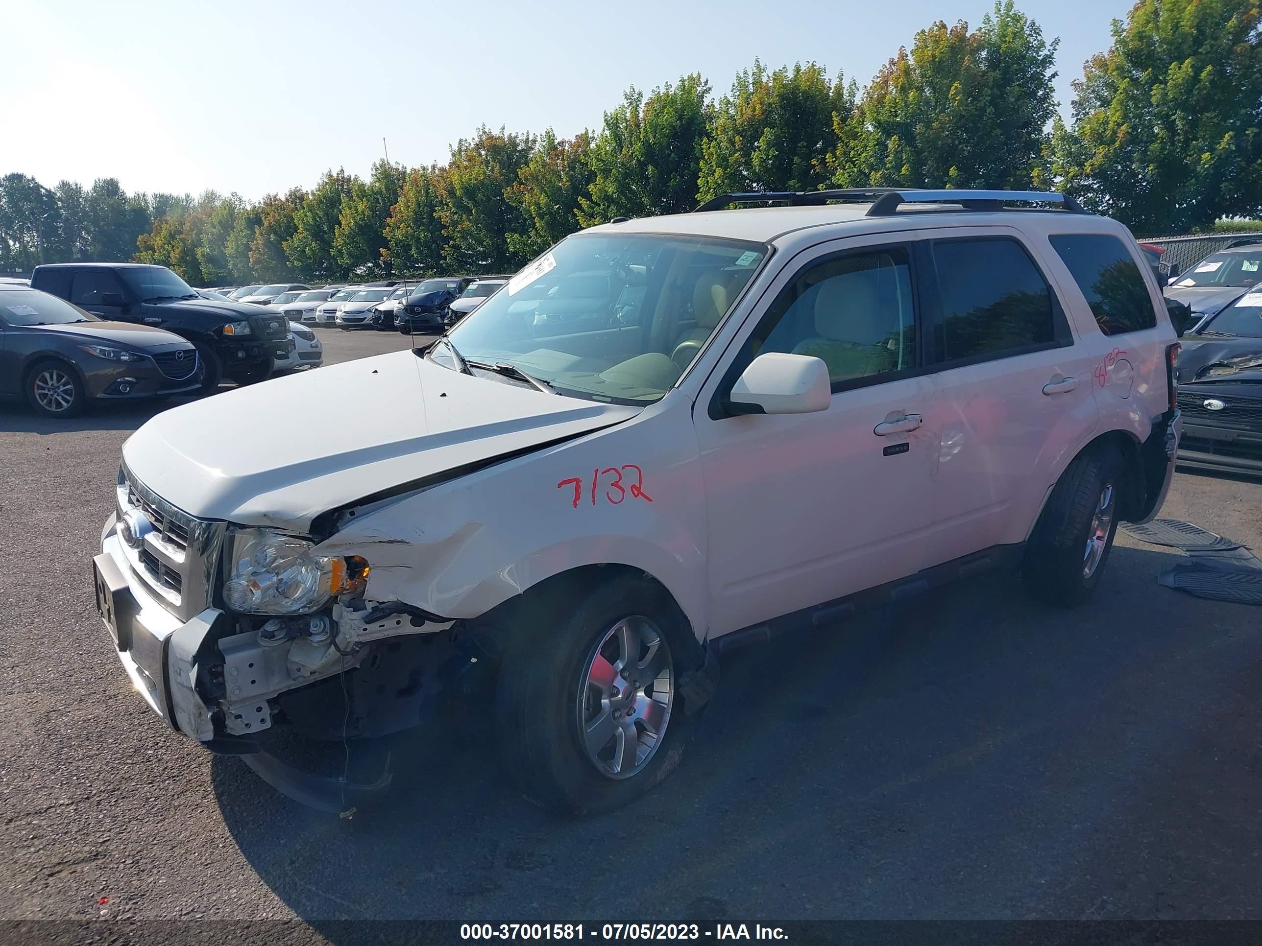 Photo 1 VIN: 1FMCU0EG8CKA15812 - FORD ESCAPE 