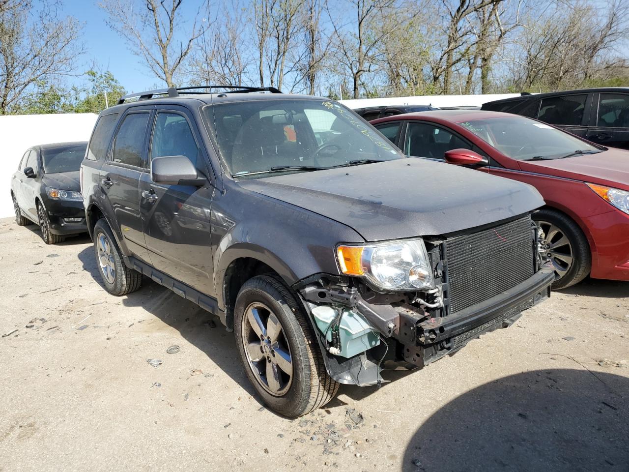 Photo 3 VIN: 1FMCU0EG9BKA98150 - FORD ESCAPE 