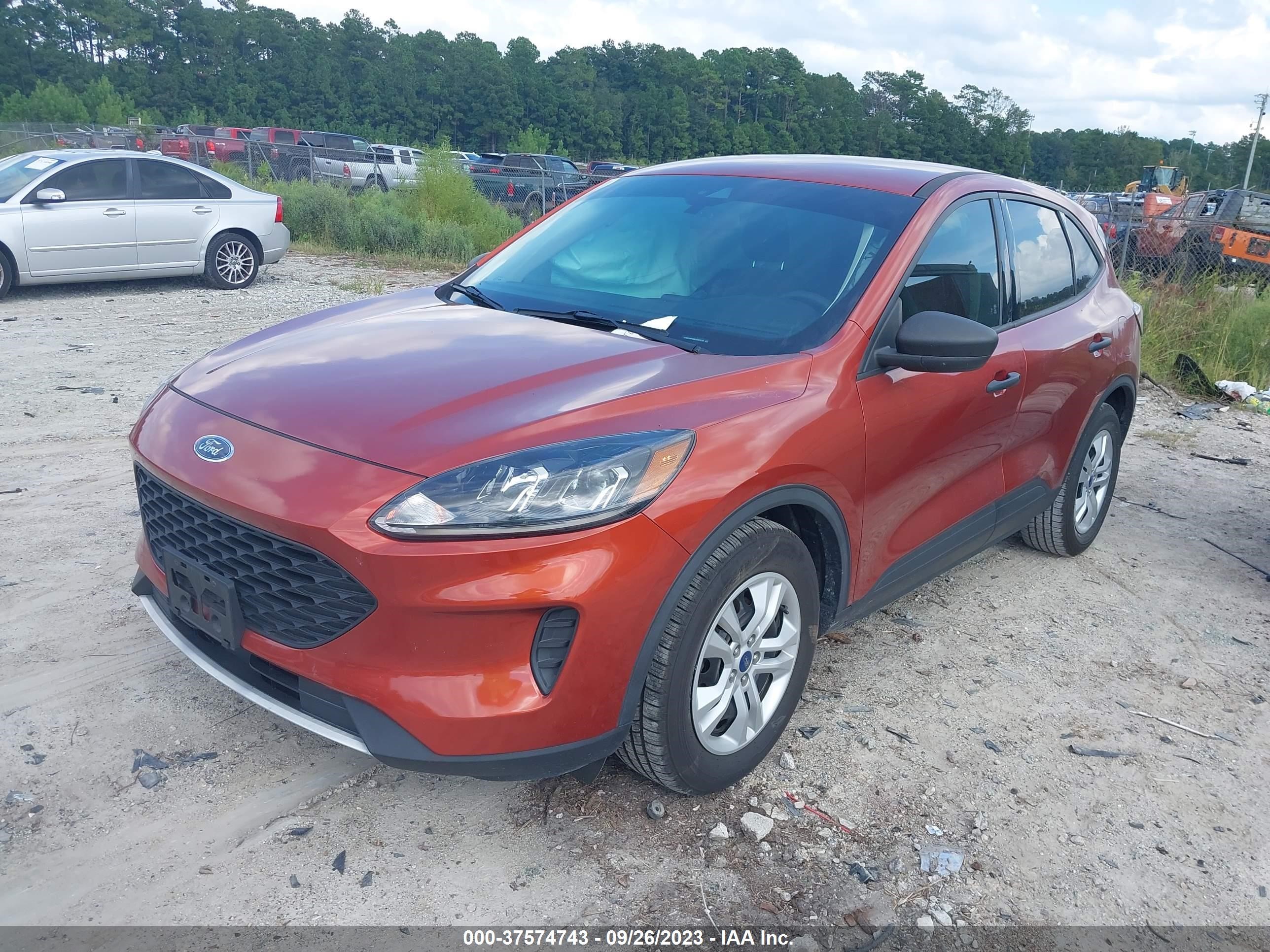 Photo 1 VIN: 1FMCU0F65LUA61219 - FORD ESCAPE 