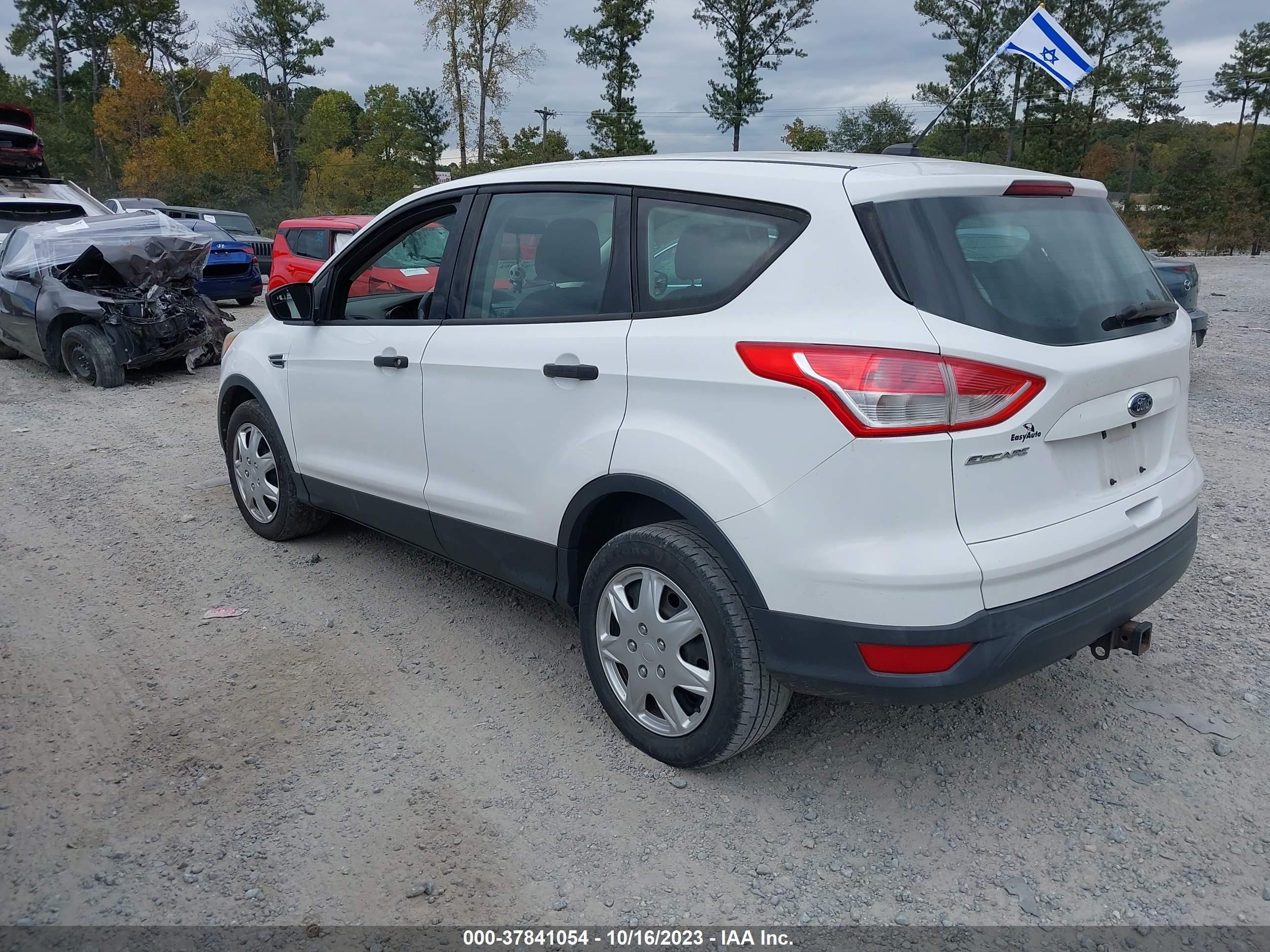 Photo 2 VIN: 1FMCU0F70DUD18801 - FORD ESCAPE 