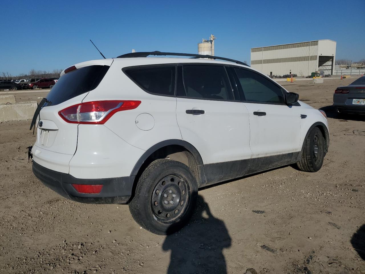 Photo 2 VIN: 1FMCU0F70EUC02497 - FORD ESCAPE 