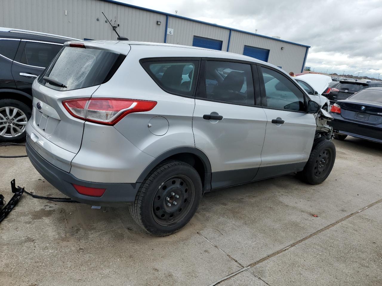 Photo 2 VIN: 1FMCU0F70GUC72827 - FORD ESCAPE 