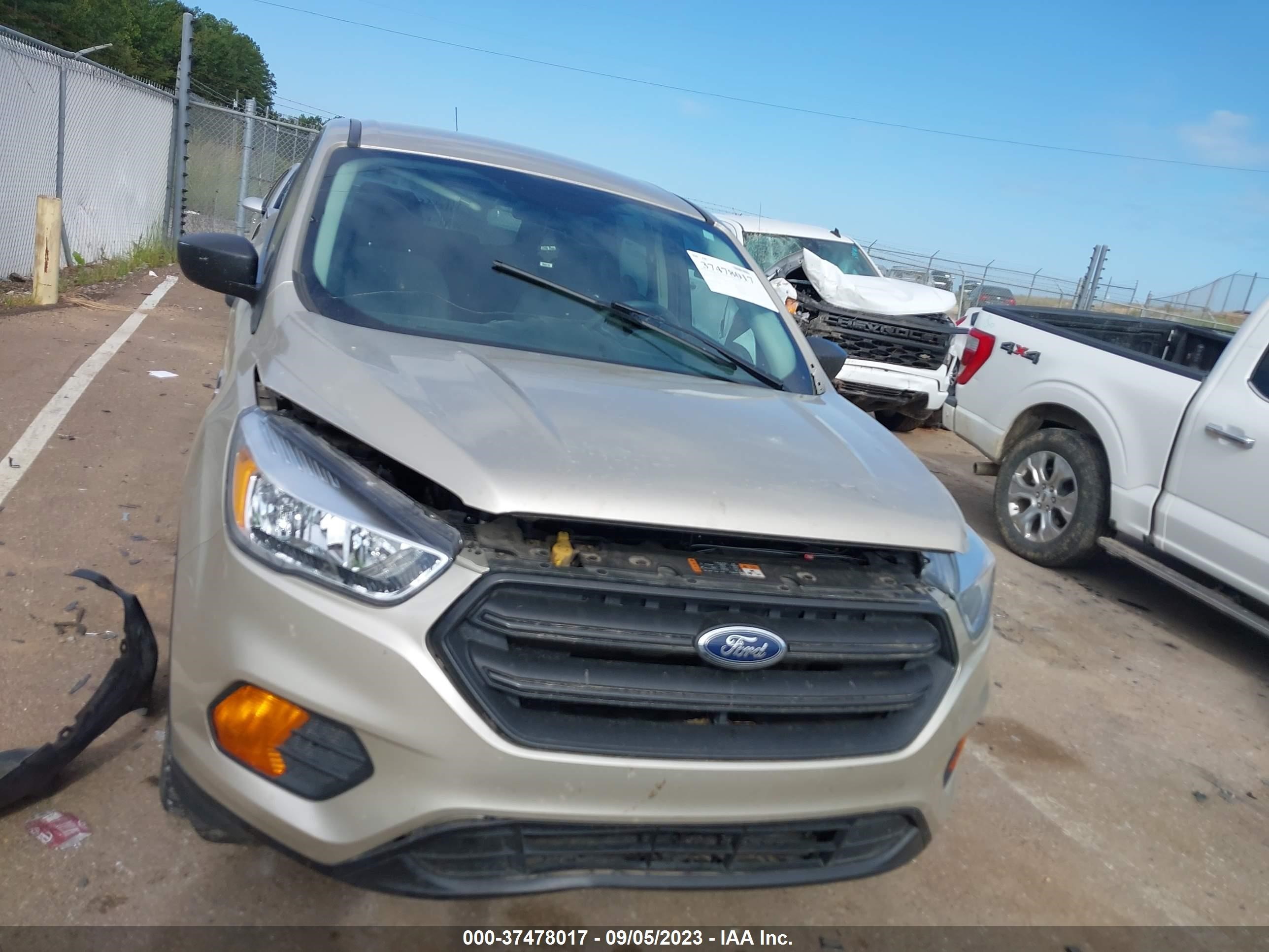 Photo 11 VIN: 1FMCU0F70HUA67736 - FORD ESCAPE 