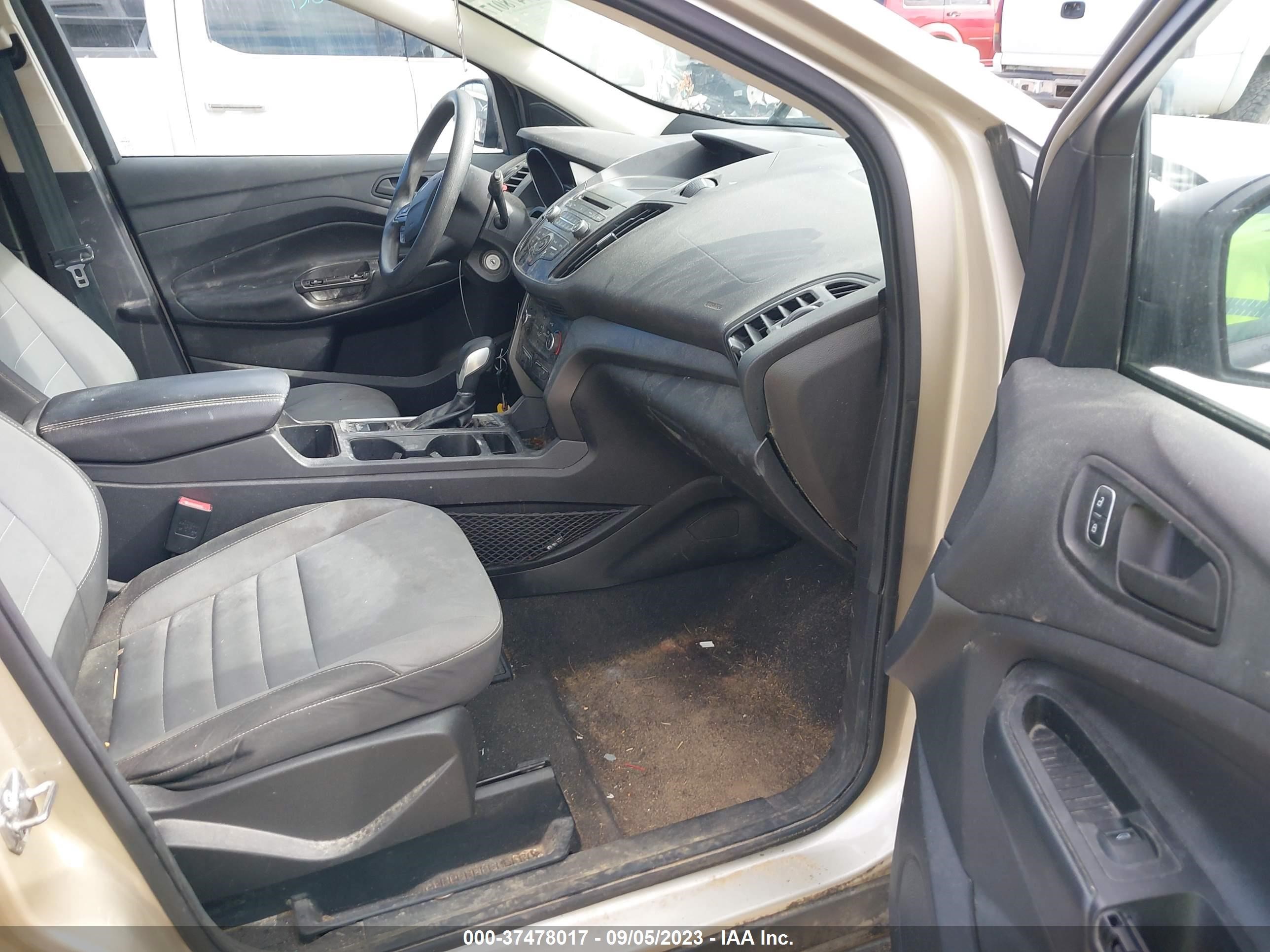 Photo 4 VIN: 1FMCU0F70HUA67736 - FORD ESCAPE 