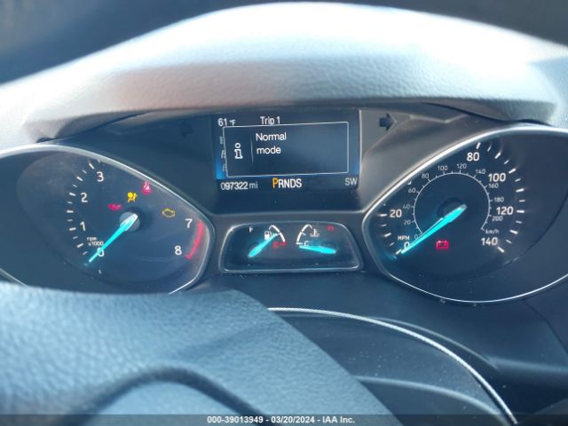 Photo 6 VIN: 1FMCU0F70HUD60598 - FORD ESCAPE 