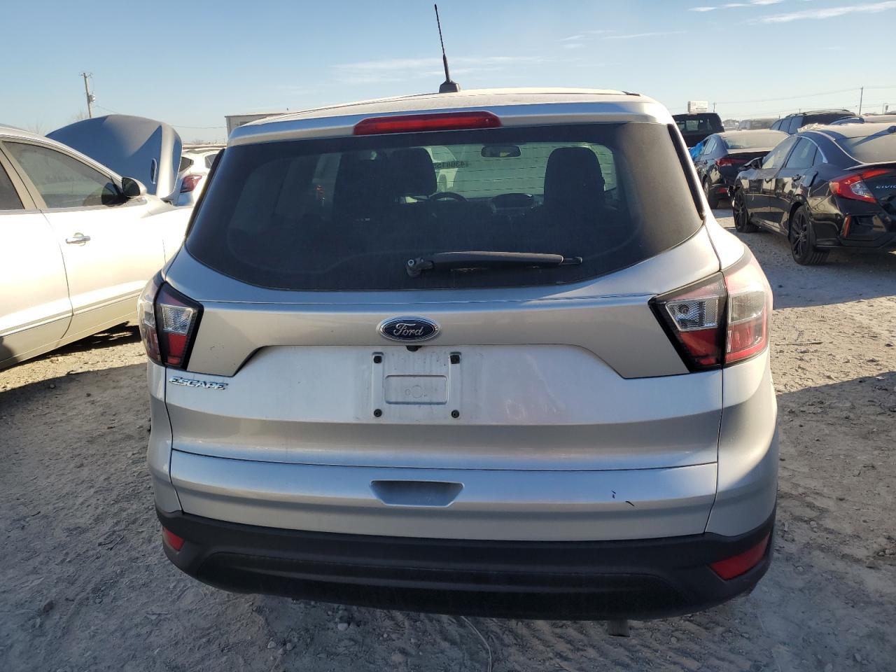 Photo 5 VIN: 1FMCU0F70HUE07208 - FORD ESCAPE 