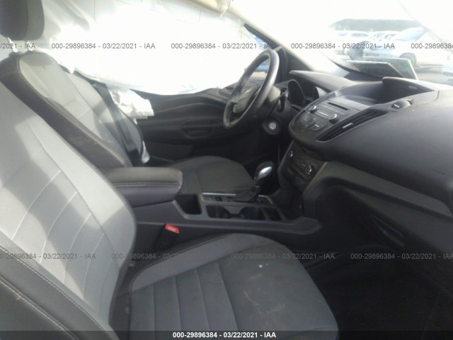 Photo 4 VIN: 1FMCU0F71JUA31639 - FORD ESCAPE 