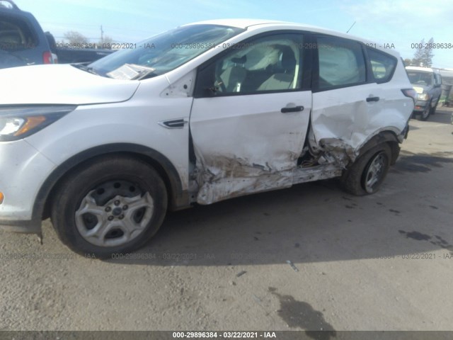 Photo 5 VIN: 1FMCU0F71JUA31639 - FORD ESCAPE 