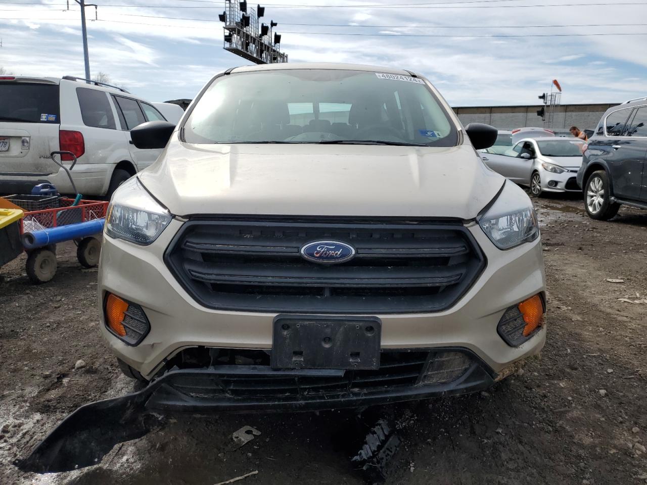 Photo 4 VIN: 1FMCU0F71JUB07893 - FORD ESCAPE 