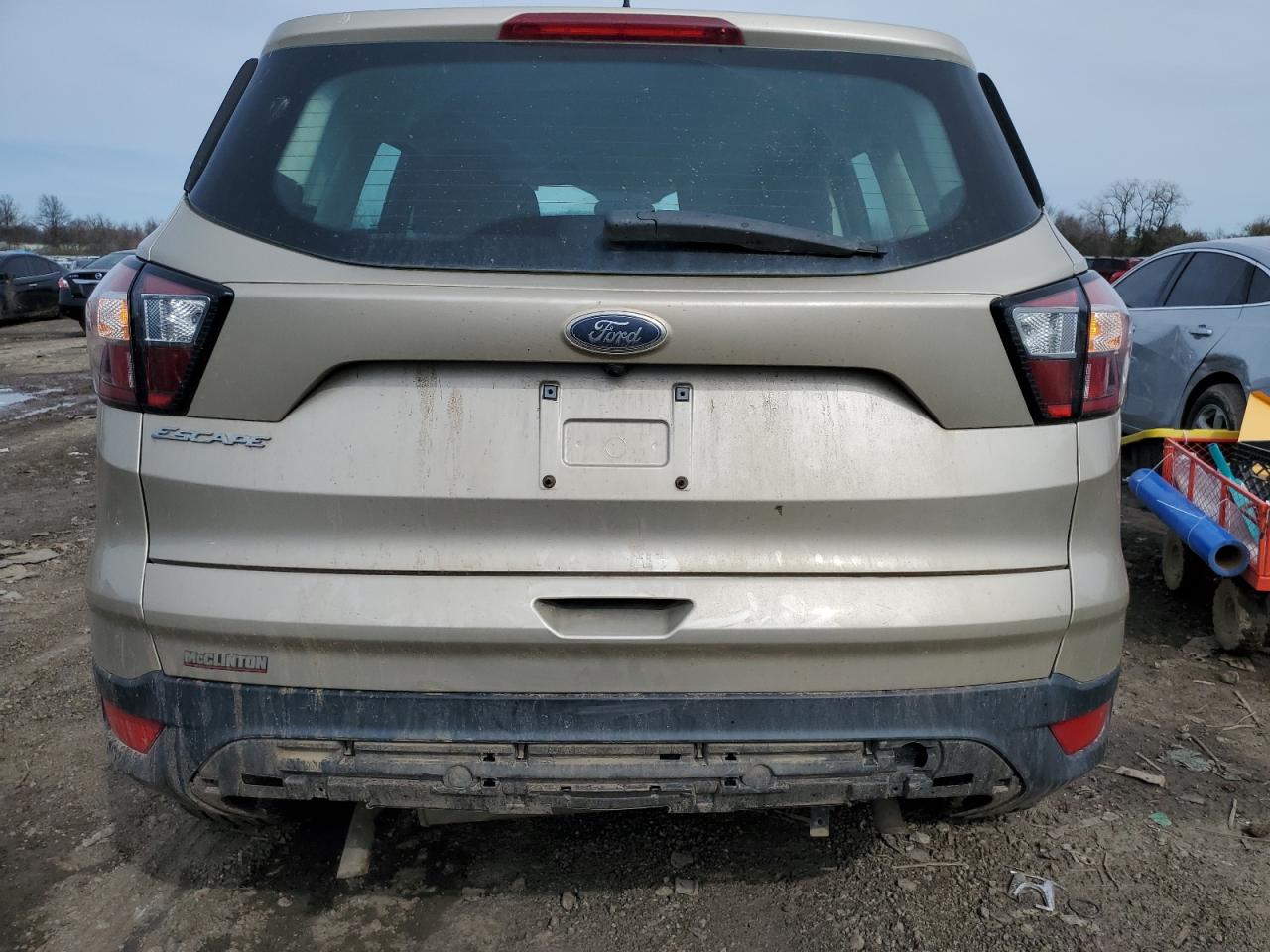 Photo 5 VIN: 1FMCU0F71JUB07893 - FORD ESCAPE 