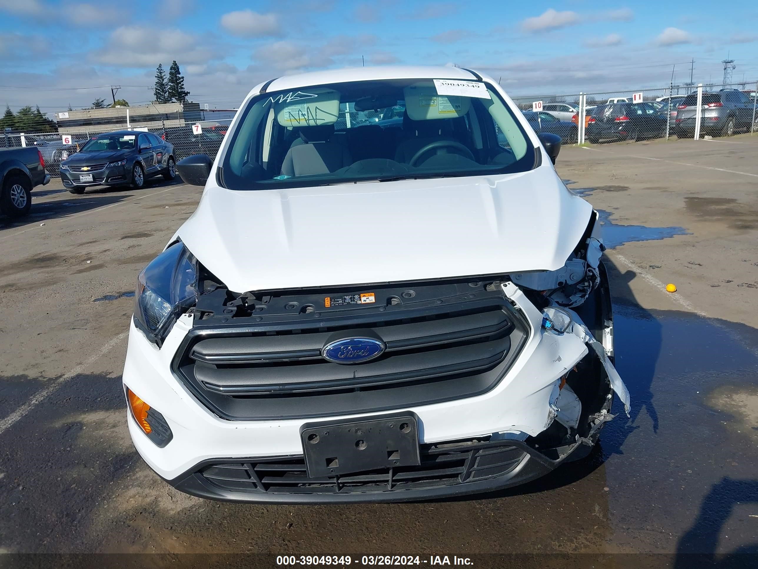 Photo 12 VIN: 1FMCU0F71JUB74283 - FORD ESCAPE 